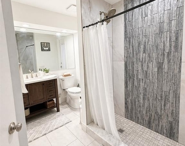 1208 Tiger Wood Court - Photo Thumbnail 7