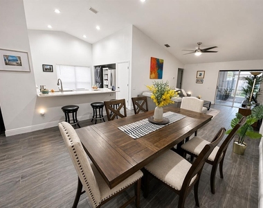 1208 Tiger Wood Court - Photo Thumbnail 3