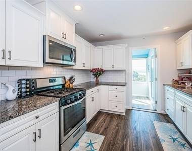 2 Causeway Boulevard - Photo Thumbnail 11