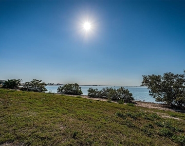 2 Causeway Boulevard - Photo Thumbnail 2