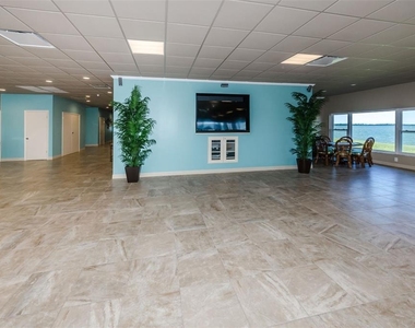 2 Causeway Boulevard - Photo Thumbnail 35