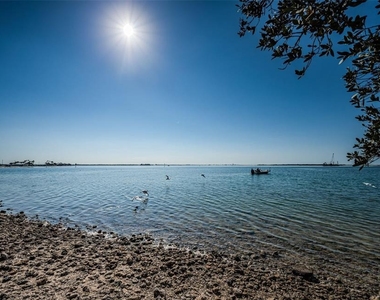 2 Causeway Boulevard - Photo Thumbnail 1
