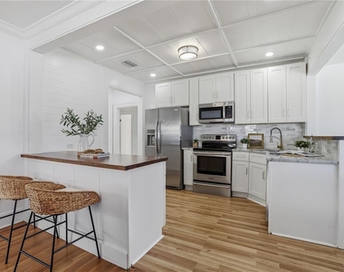 918 45th Street N - Photo Thumbnail 12
