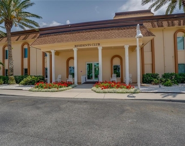 5020 Brittany Drive S - Photo Thumbnail 32