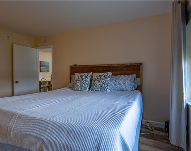 5020 Brittany Drive S - Photo Thumbnail 19