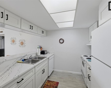 12760 Indian Rocks Road - Photo Thumbnail 4