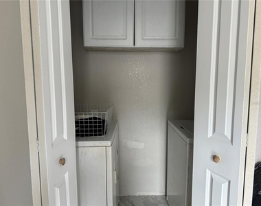 3114 58th Avenue N - Photo Thumbnail 16