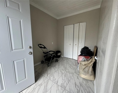 3114 58th Avenue N - Photo Thumbnail 14
