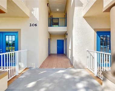 206 Majors Lane - Photo Thumbnail 9
