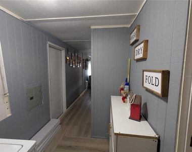 53 Sunset Circle - Photo Thumbnail 7
