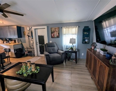 53 Sunset Circle - Photo Thumbnail 2