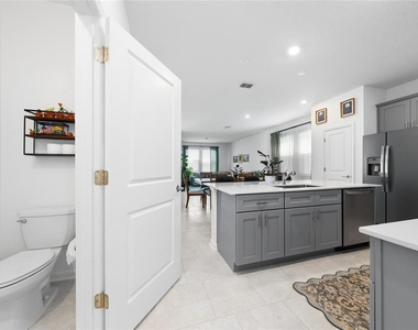 4132 Jespersen Street - Photo Thumbnail 6