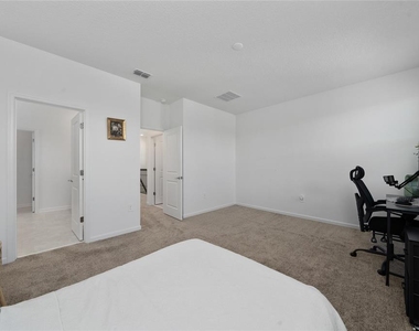 4132 Jespersen Street - Photo Thumbnail 15