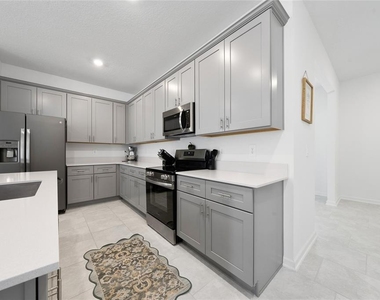 4132 Jespersen Street - Photo Thumbnail 7
