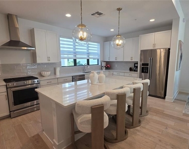 2511 N Grady Avenue - Photo Thumbnail 10