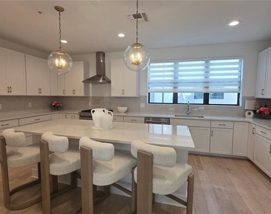 2511 N Grady Avenue - Photo Thumbnail 13