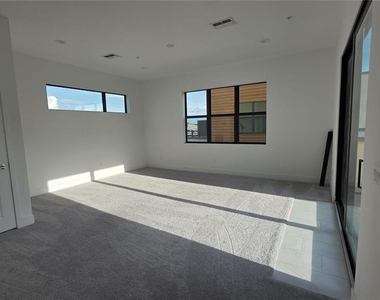 2511 N Grady Avenue - Photo Thumbnail 29
