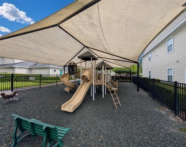 143 Southern Pecan Circle - Photo Thumbnail 14