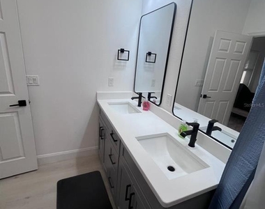 1597 Kerman Street - Photo Thumbnail 23