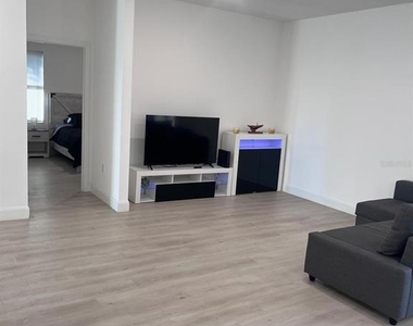 1597 Kerman Street - Photo Thumbnail 11