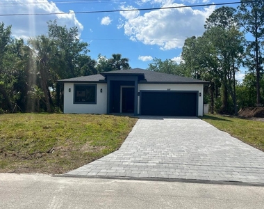 1597 Kerman Street - Photo Thumbnail 41