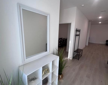 1597 Kerman Street - Photo Thumbnail 4