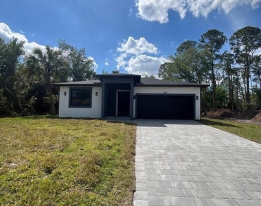 1597 Kerman Street - Photo Thumbnail 39