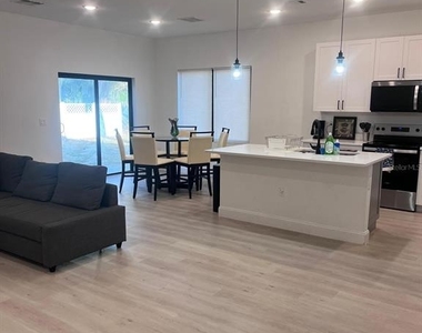 1597 Kerman Street - Photo Thumbnail 9