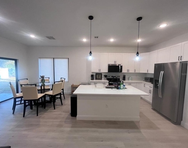 1597 Kerman Street - Photo Thumbnail 7