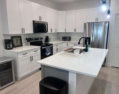 1597 Kerman Street - Photo Thumbnail 17