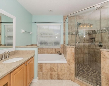 7018 Cascades Court - Photo Thumbnail 11