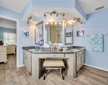 11768 W Riverhaven Drive - Photo Thumbnail 26