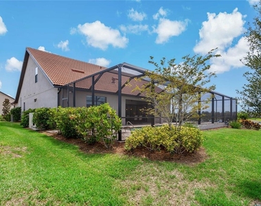 19011 Formosa Street - Photo Thumbnail 49