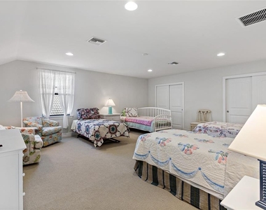 19011 Formosa Street - Photo Thumbnail 33