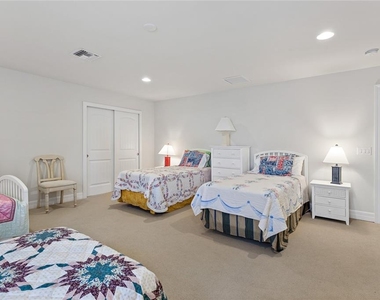 19011 Formosa Street - Photo Thumbnail 41