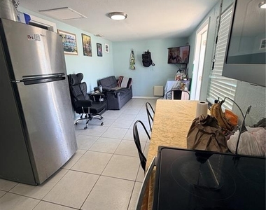2216 Webber Street - Photo Thumbnail 6