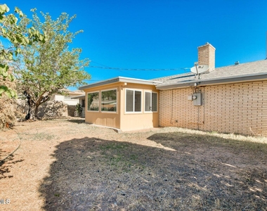 6408 Regal Lane - Photo Thumbnail 15
