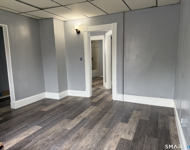 25 Lake Street - Photo Thumbnail 1