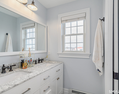 1140 Fairfield Beach Road - Photo Thumbnail 11