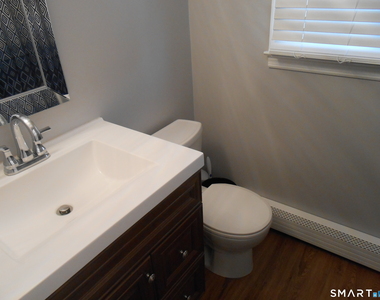 131 Infield Street - Photo Thumbnail 6