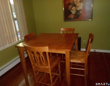 131 Infield Street - Photo Thumbnail 3