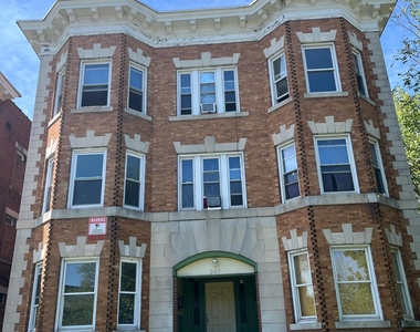 267 Wethersfield Avenue - Photo Thumbnail 4