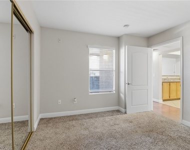 5055 W Hacienda Avenue - Photo Thumbnail 23