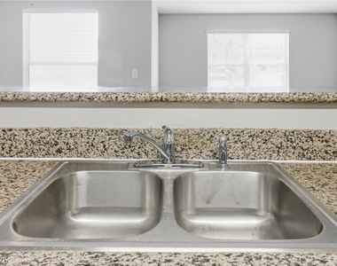 5055 W Hacienda Avenue - Photo Thumbnail 19