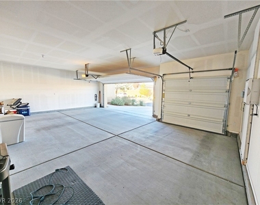 5441 E La Campana Drive - Photo Thumbnail 12