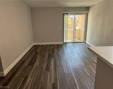 2967 Juniper Hills Boulevard - Photo Thumbnail 7