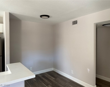 2967 Juniper Hills Boulevard - Photo Thumbnail 10