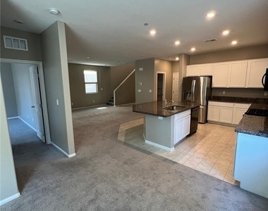 6071 Castle Gardens Avenue - Photo Thumbnail 13