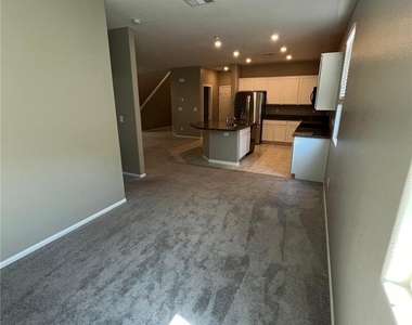 6071 Castle Gardens Avenue - Photo Thumbnail 15