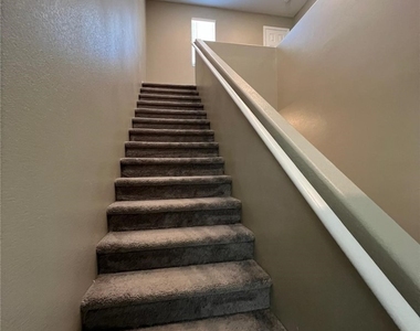 6071 Castle Gardens Avenue - Photo Thumbnail 16